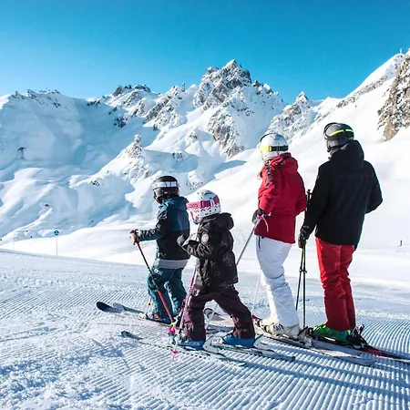 Apartment Cosy A La Tania - 2 Pieces, 4 Pers, Skis Aux Pieds, Balcon, Proche Commerces - Fr-1-182a-13 Courchevel